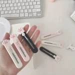 1 Pic Cute Cat's Paw Small Split  Paper Utility Knife Mini Portable Anti Cutter